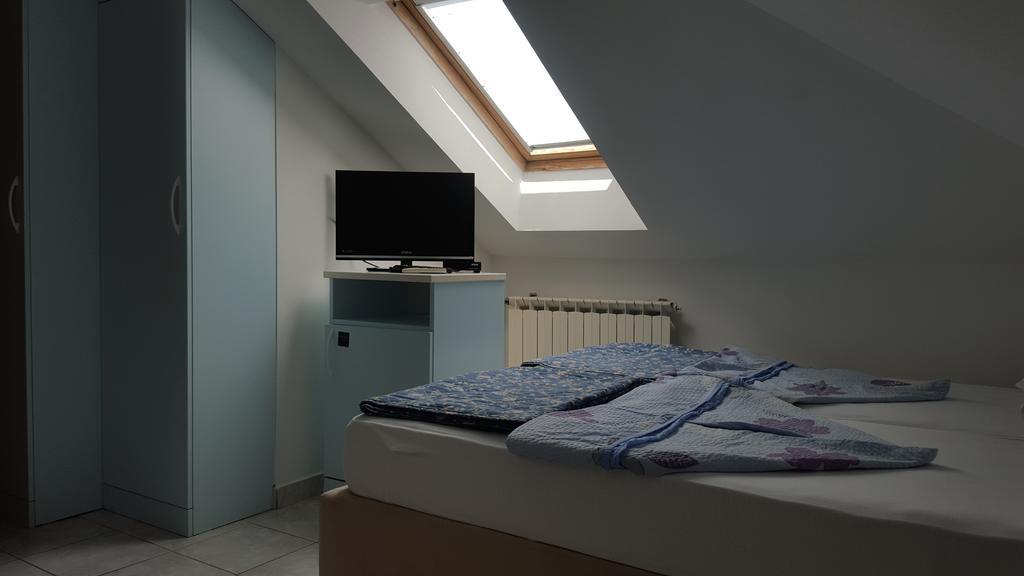 Bed&Breakfast Villa Eva Omišalj Δωμάτιο φωτογραφία