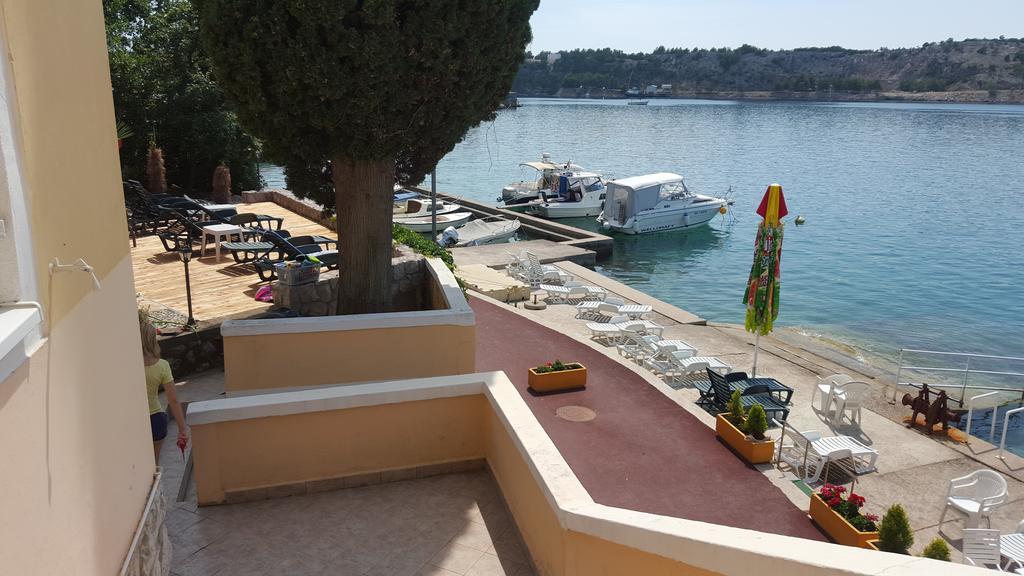 Bed&Breakfast Villa Eva Omišalj Εξωτερικό φωτογραφία